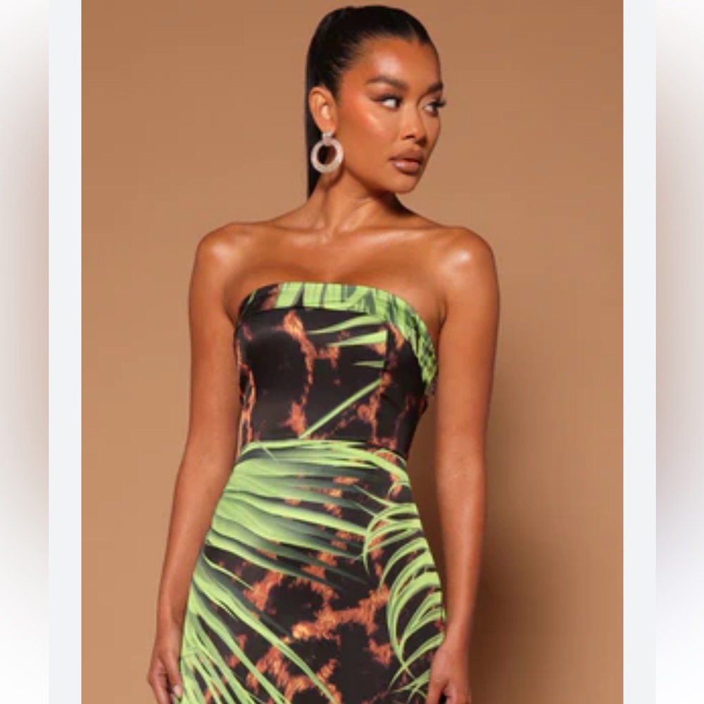 🐆Gorgeous Satin Leopard Jungle print Gown NEW sz Small 🐆 - Picture 2 of 6